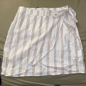 Woven Mini Wrap Skirt